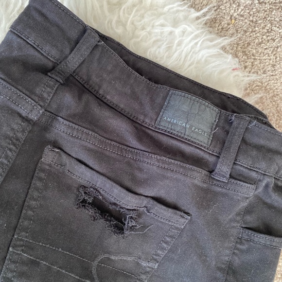 American Eagle Black Distressed Jeans - Picture 5 of 5